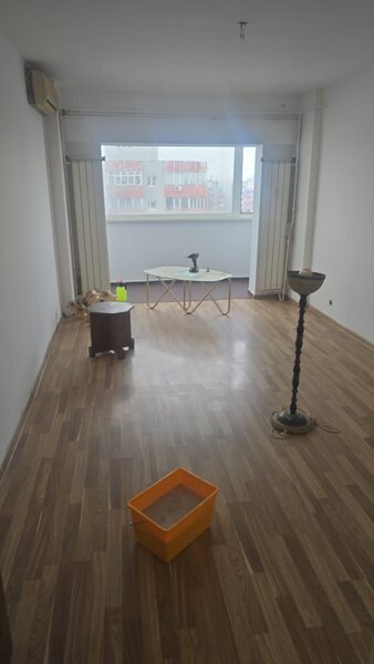 Calea Mosilor aproape- metroul Obor la 5min.