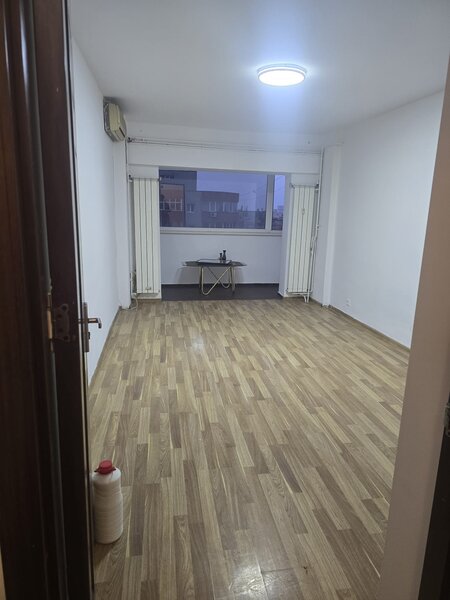 Calea Mosilor aproape- metroul Obor la 5min.