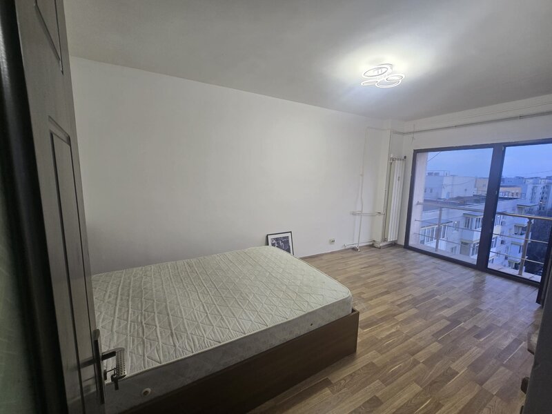 Calea Mosilor aproape- metroul Obor la 5min.